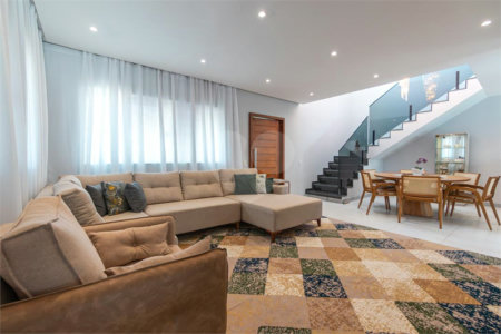 Casa à venda com 6 quartos, sendo 2 suítes, em Outerio da Glória, Porto Seguro, BA