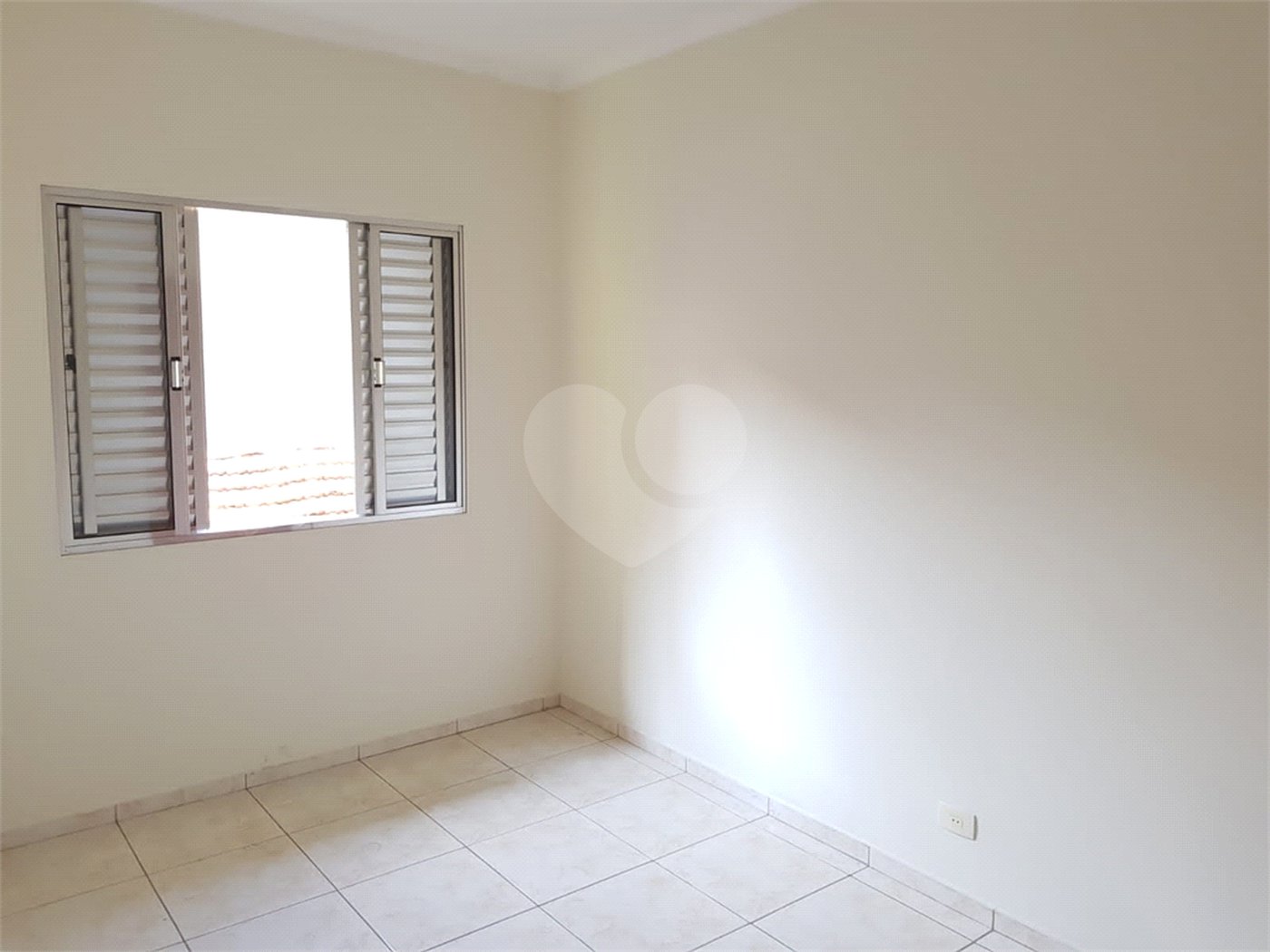 Casa Térrea à venda com 2 quartos, sendo 1 suíte,  em Parada Inglesa, São Paulo, SP