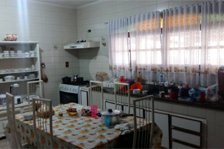 Sobrado à venda com 4 suítes em Vila Albertina, São Paulo, SP