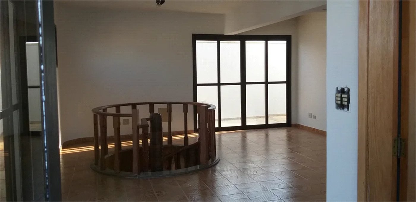 Apartamento à venda com 4 quartos, sendo 2 suítes,  em Jardim Trussardi, São Paulo, SP