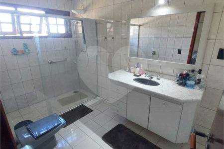 Casa à venda com 4 quartos, sendo 2 suítes, no condomínio Eco Clube Vivendas do Lago, Sorocaba - SP