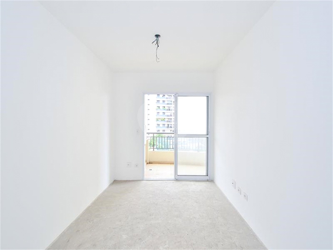 Apartamento à venda com 3 quartos, sendo 1 suíte, em Vila Gumercindo, São Paulo, SP