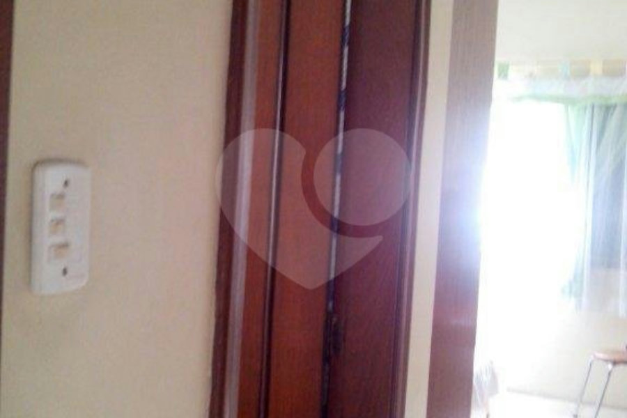 Sobrado à venda com 3 quartos, sendo 1 suíte, em Vila Mazzei, São Paulo, SP