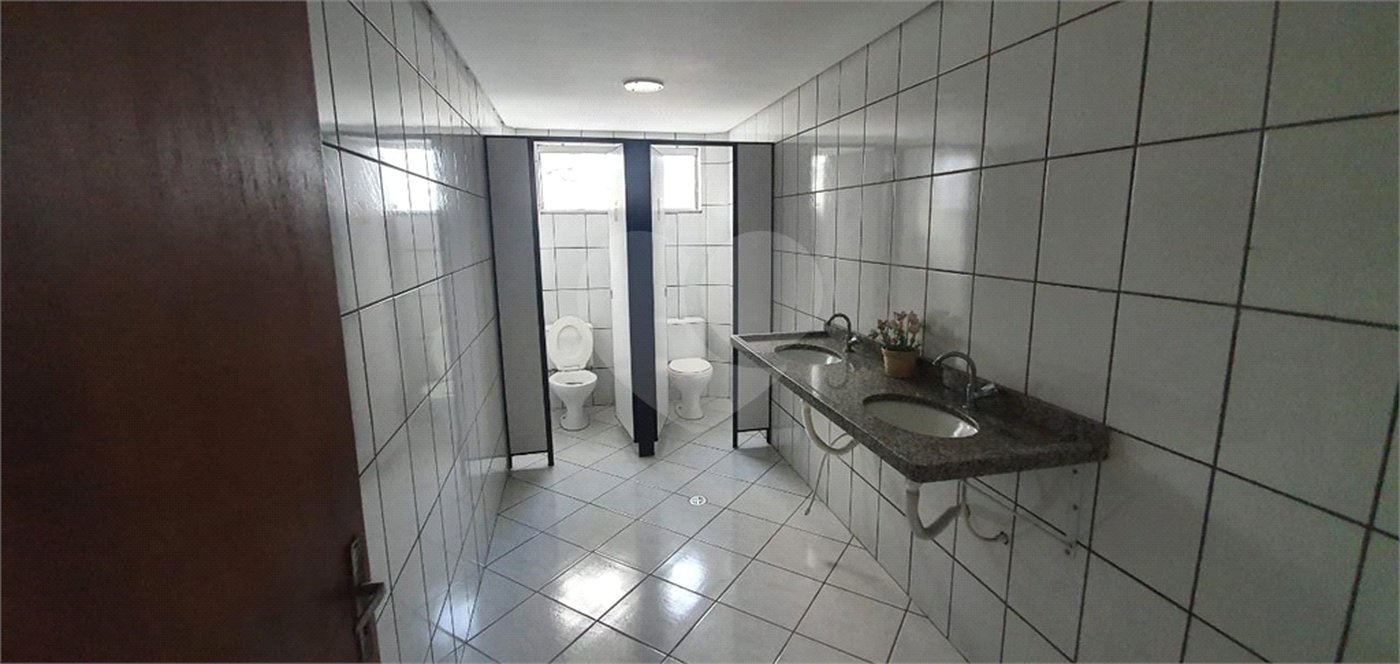 Prédio à venda ou para alugar em Vila Palmares, Santo André, SP