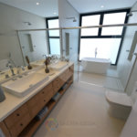 Casa à venda com 4 suítes no condomínio Villa dos Pinheiros, Indaiatuba - SP