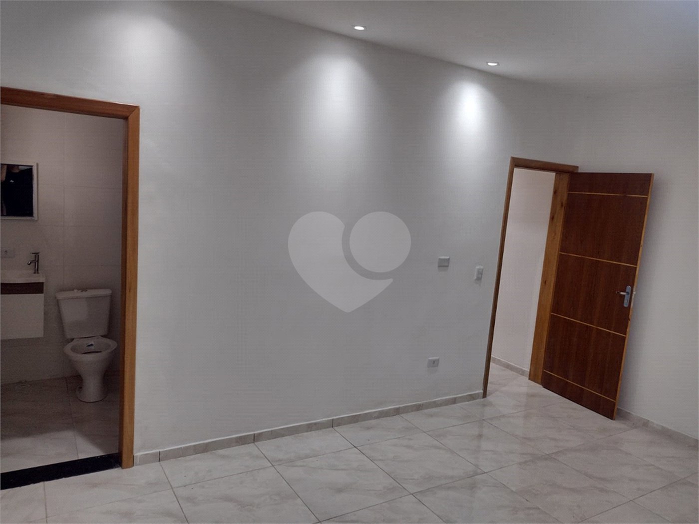 Casa Térrea à venda com 3 quartos, sendo 1 suíte, em Jardim Horto do Ipê, Itaquaquecetuba, SP