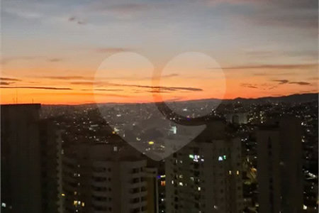 Apartamento à venda com 2 quartos, sendo 1 suíte,  em Santa Teresinha, São Paulo, SP