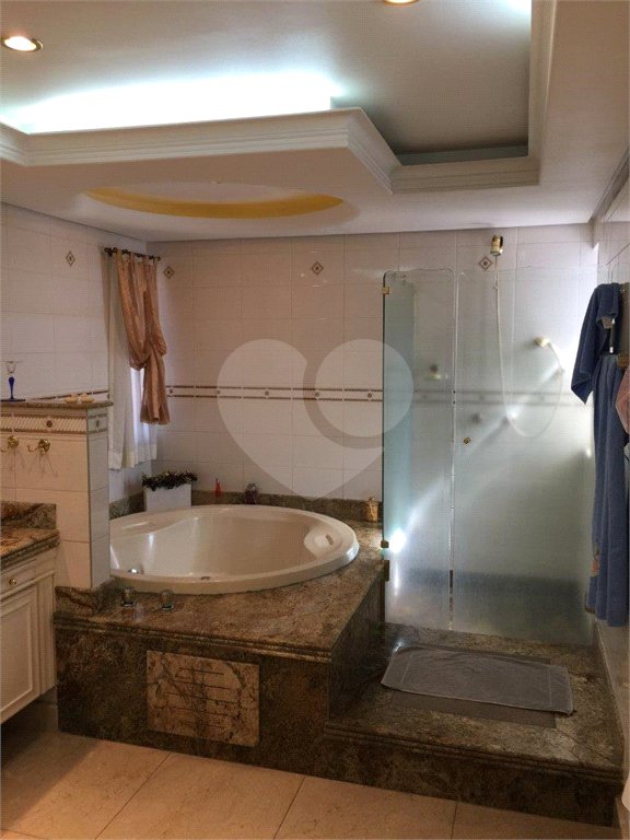 Apartamento à venda com 4 quartos, sendo 3 suítes, em Bosque da Saúde, São Paulo, SP