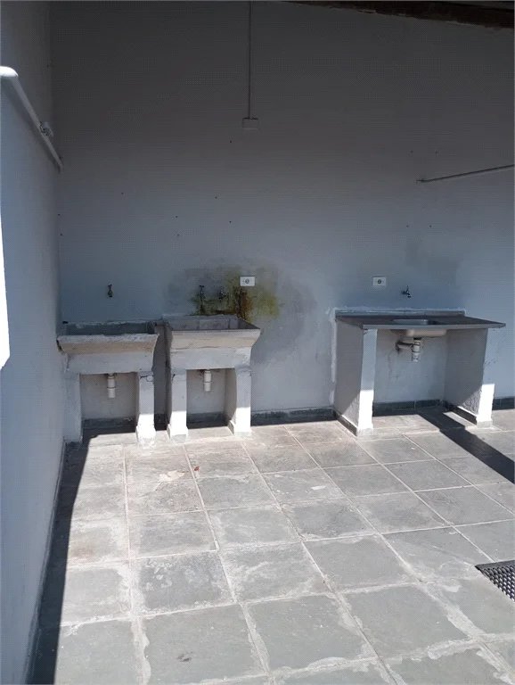 Casa à venda com 3 quartos, sendo 2 suítes, em Jardim Maria Duarte, São Paulo, SP