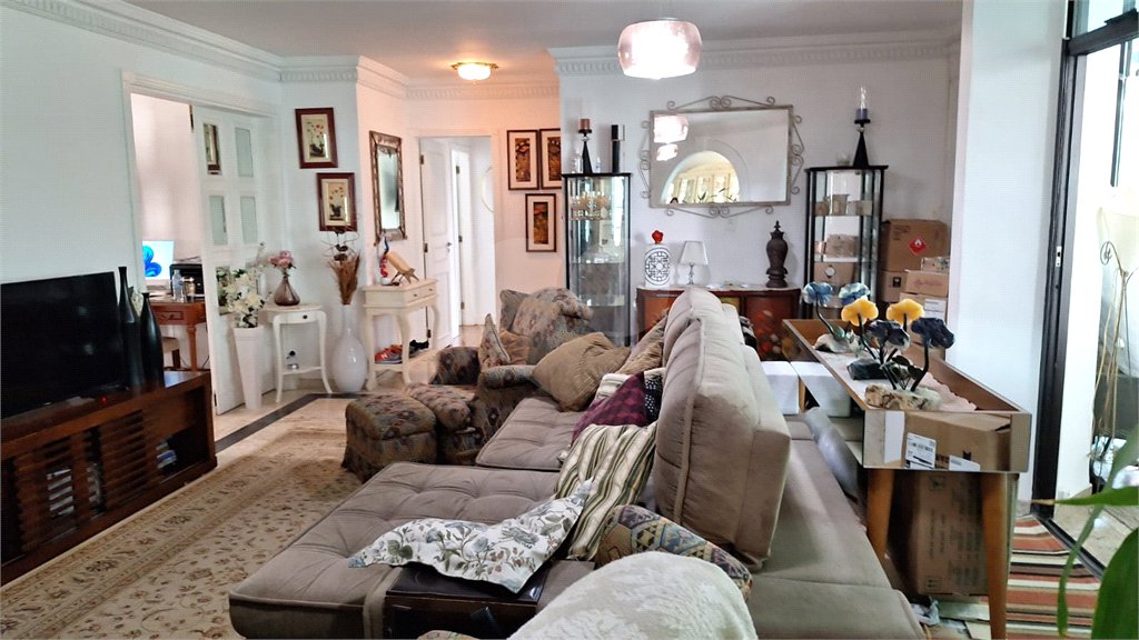 Apartamento à venda com 3 suítes em Pacaembu, São Paulo, SP