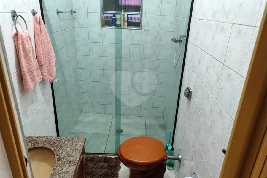 Sobrado à venda com 4 quartos, sendo 1 suíte,  em Saúde, São Paulo, SP