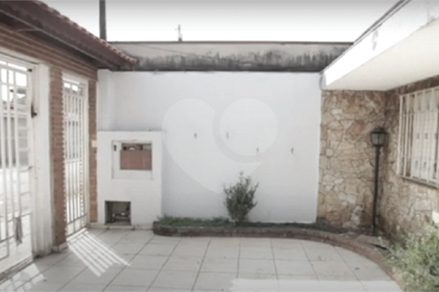 Casa à venda com 3 quartos, sendo 2 suítes,  no condomínio Não, São Paulo - SP