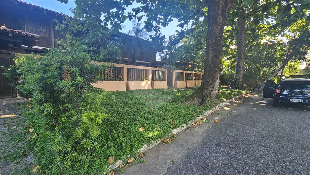 Casa em condomínio à venda com 5 quartos, sendo 3 suítes, em Barra da Tijuca, Rio de Janeiro, RJ