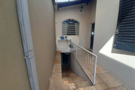 Casa à venda com 3 quartos, sendo 1 suíte, no Centro, Vinhedo, SP