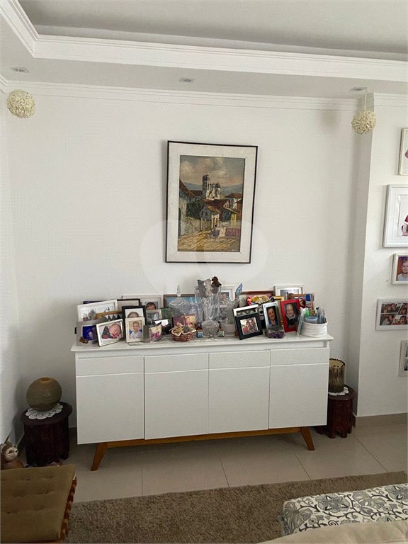 Casa à venda com 3 quartos, sendo 1 suíte, no condomínio Residencial Santa Teresinha, São Paulo - SP