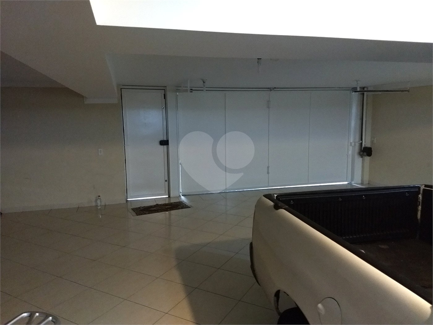 Casa Térrea à venda ou para alugar com 4 suítes em Horto, São Paulo, SP