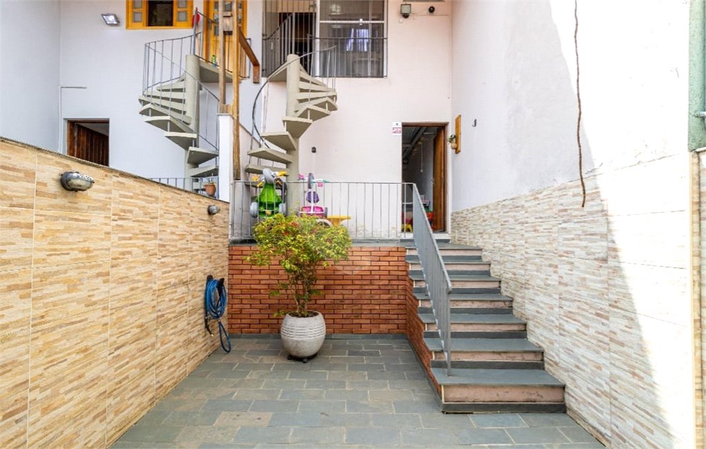 Casa à venda com 2 quartos, sendo 1 suíte, no condomínio Colina de Goiás, São Paulo - SP