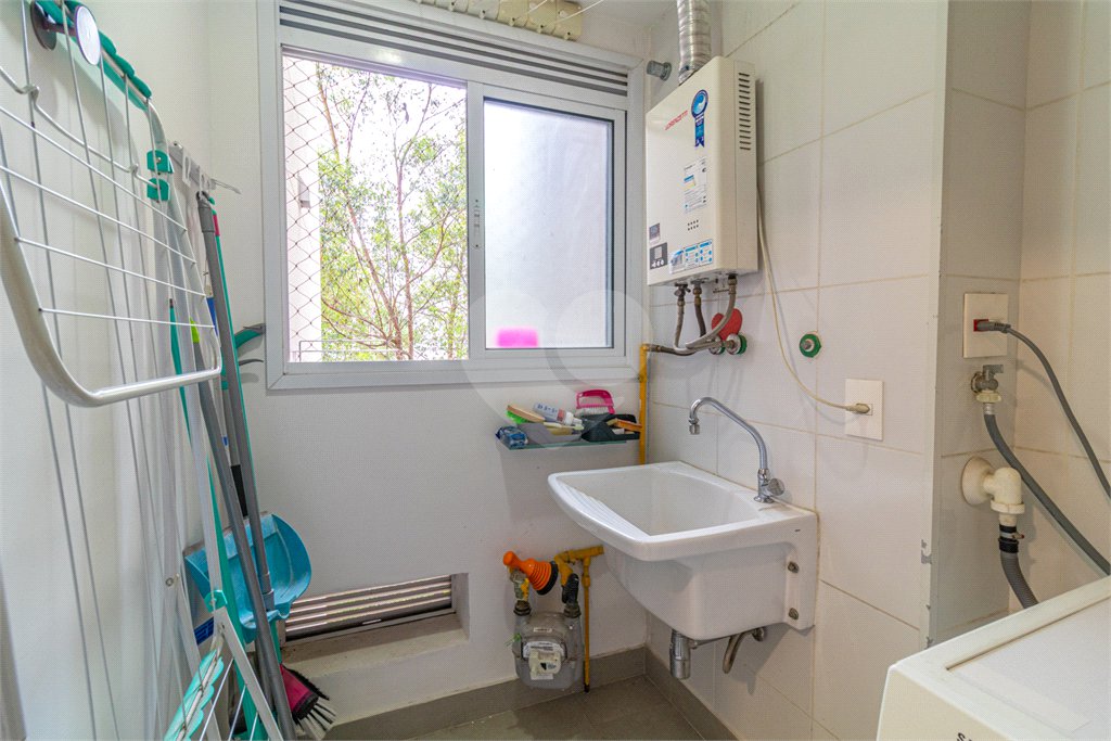 Apartamento à venda com 3 quartos, sendo 1 suíte,  em Morumbi, São Paulo, SP