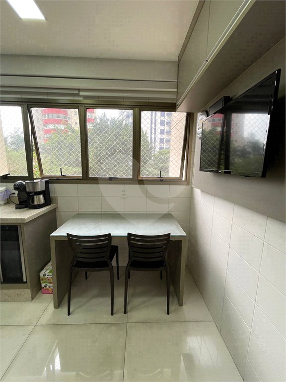 Apartamento à venda com 3 suítes em Brooklin Paulista, São Paulo, SP