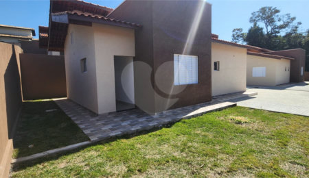 Casa para alugar com 2 suítes no condomínio Vilagio, Atibaia - SP
