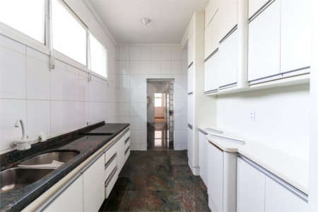 Apartamento à venda com 4 quartos, sendo 1 suíte, em Jardim Paulista, São Paulo, SP