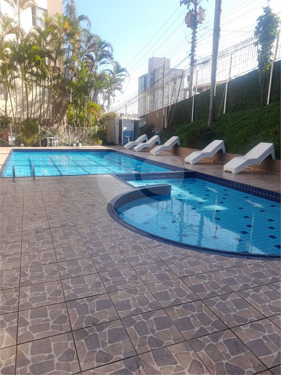 Apartamento à venda com 2 quartos em Vila Constança, São Paulo, SP