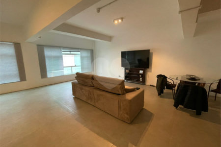Apartamento à venda com 2 quartos, sendo 1 suíte, em Cerqueira César, São Paulo, SP
