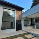 Casa Térrea à venda com 3 quartos, sendo 1 suíte,  em Pedra Vermelha (terra Preta), Mairiporã, SP