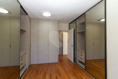 Apartamento à venda ou para alugar com 3 suítes em Jardim Morumbi, São Paulo, SP
