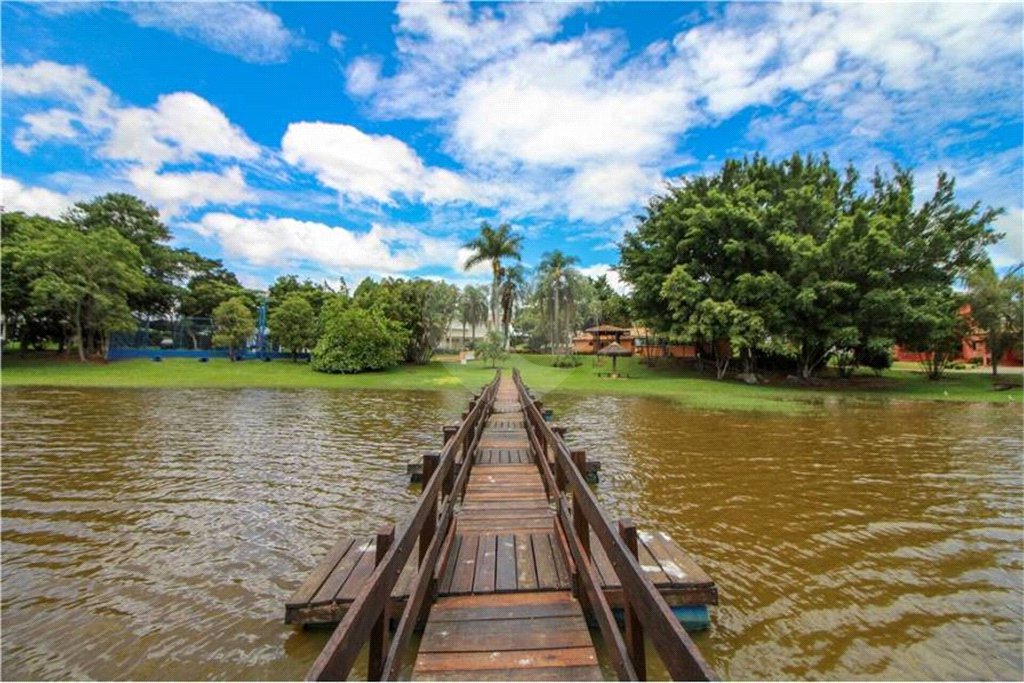 Casa à venda com 4 quartos, sendo 2 suítes, no condomínio Eco Clube Vivendas do Lago, Sorocaba - SP