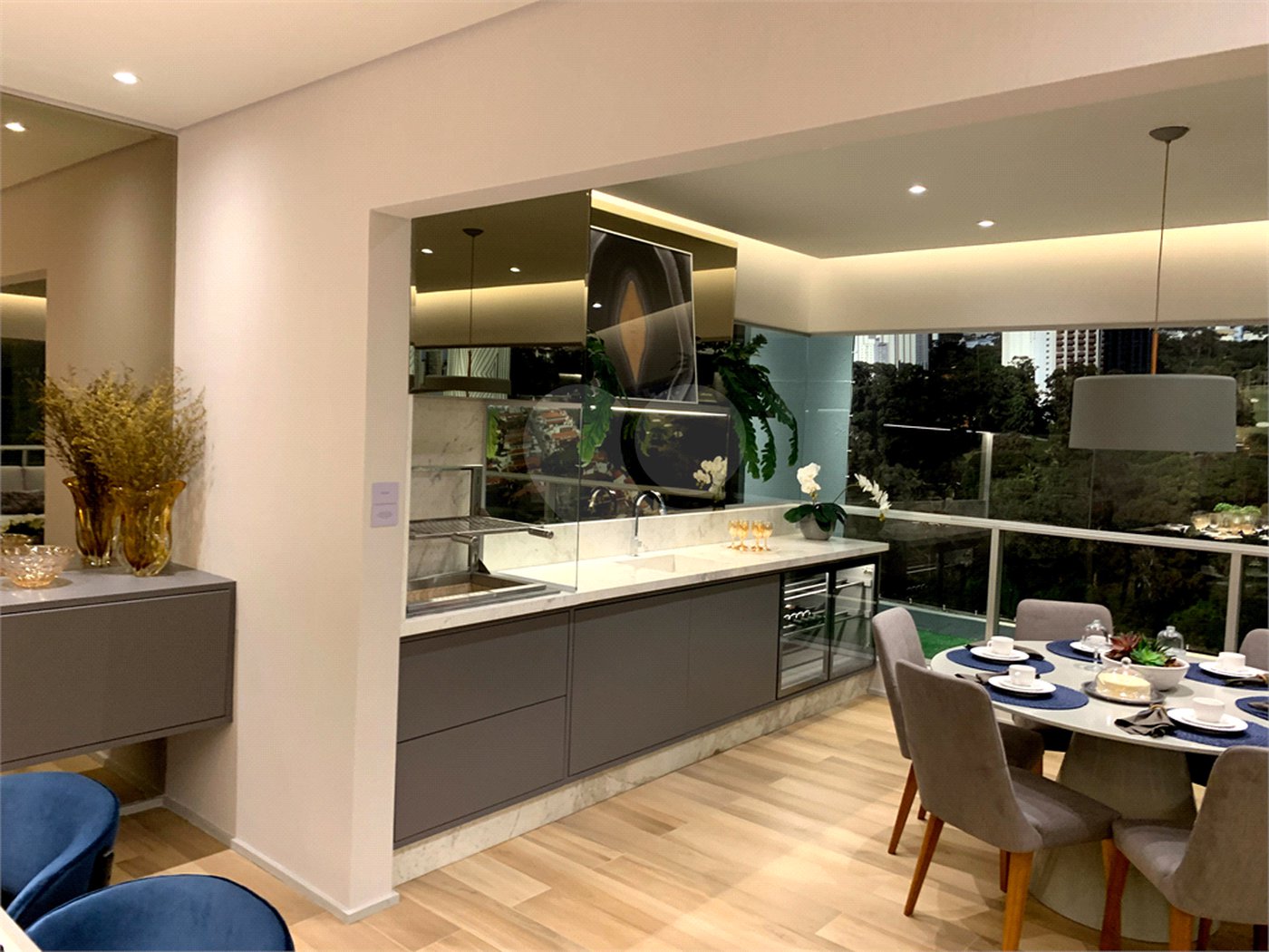 Apartamento à venda com 3 quartos, sendo 1 suíte,  em Vila Sofia, São Paulo, SP