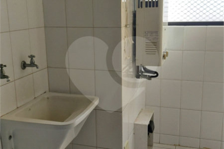 Apartamento à venda com 3 quartos, sendo 1 suíte,  em Vila Parque Jabaquara, São Paulo, SP
