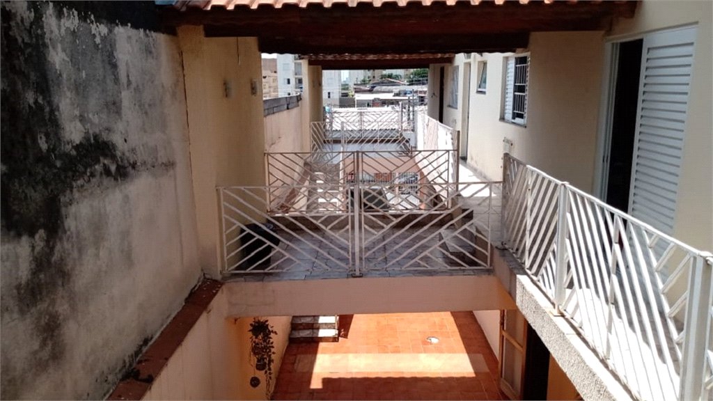 Casa à venda com 4 quartos, sendo 2 suítes,  em Jardim Terezópolis, Guarulhos, SP