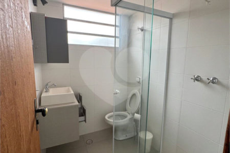 Casa Térrea à venda com 3 quartos, sendo 1 suíte,  em Vila Madalena, São Paulo, SP