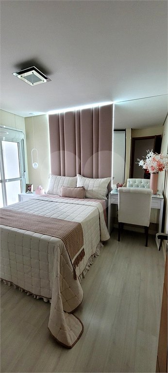 Sobrado à venda com 2 quartos, sendo 1 suíte,  em Chácara Santo Antônio (zona Leste), São Paulo, SP