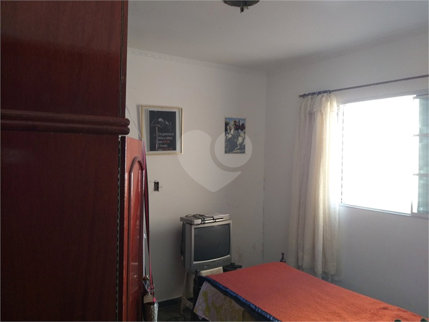 Casa Térrea à venda com 3 quartos, sendo 1 suíte,  no Centro, Serra Negra, SP