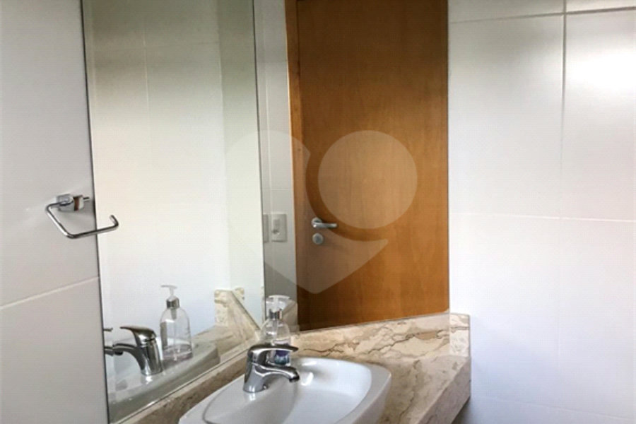 Casa à venda com 3 suítes no condomínio Alpes da Cantareira, Mairiporã - SP