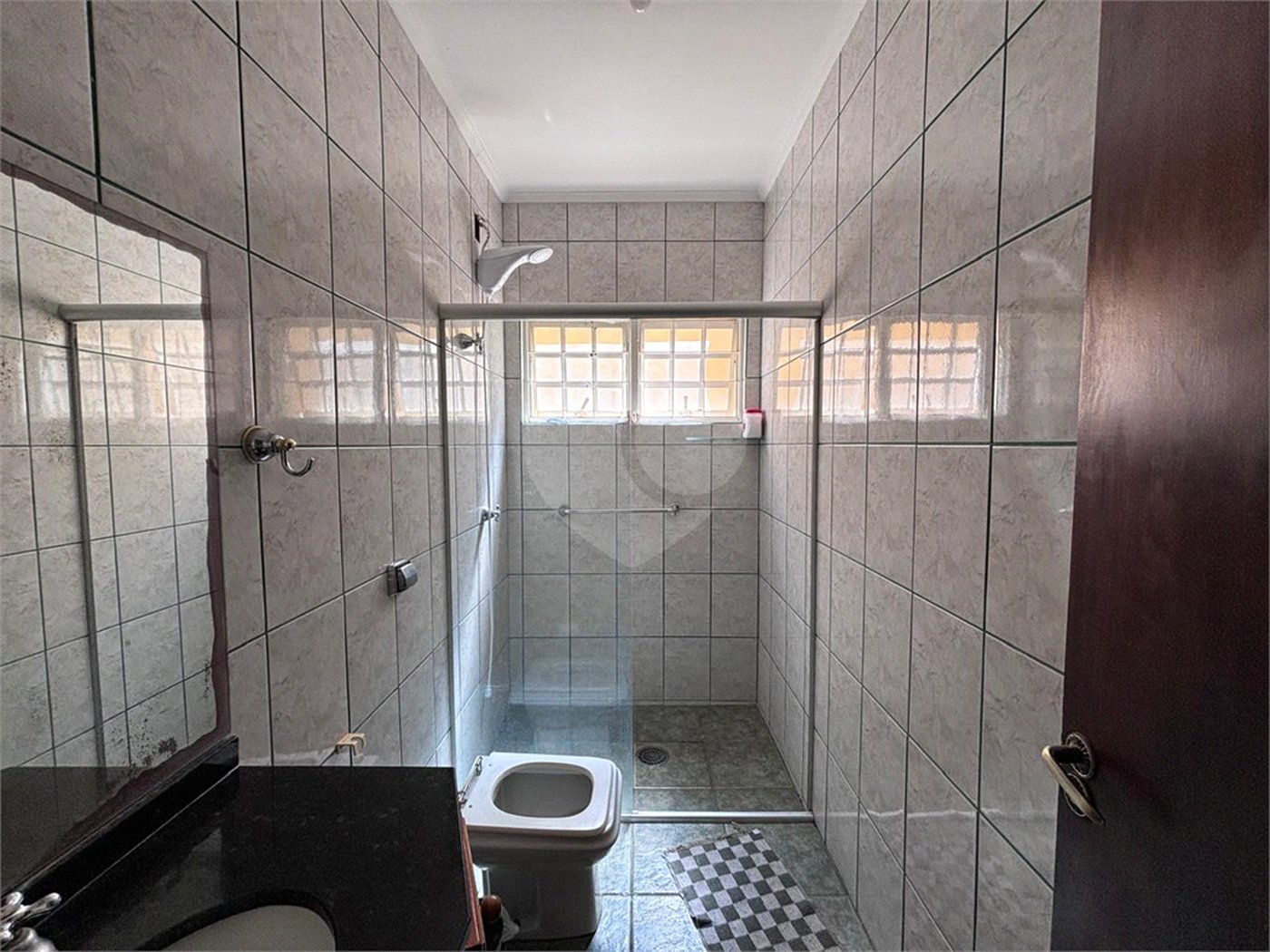 Casa à venda com 5 quartos, sendo 2 suítes,  em Jardim Maristela, Atibaia, SP
