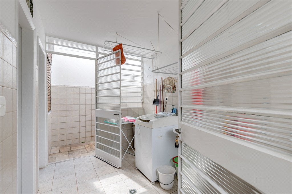 Casa Térrea à venda com 4 quartos, sendo 1 suíte, em Brooklin, São Paulo, SP