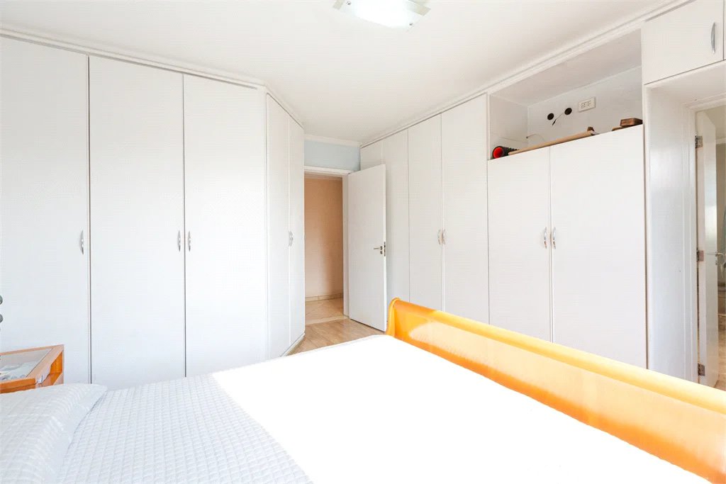 Apartamento à venda com 4 quartos, sendo 3 suítes,  em Real Parque, São Paulo, SP