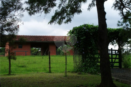 Fazenda à venda com 6 quartos, sendo 3 suítes, em Caldeira, Indaiatuba, SP