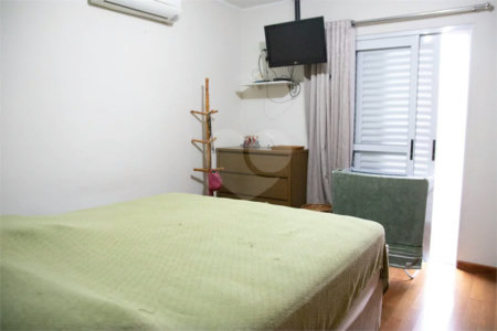 Casa à venda com 3 quartos, sendo 1 suíte, em Vila Gustavo, São Paulo, SP