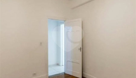 Apartamento à venda com 2 quartos em República, São Paulo, SP