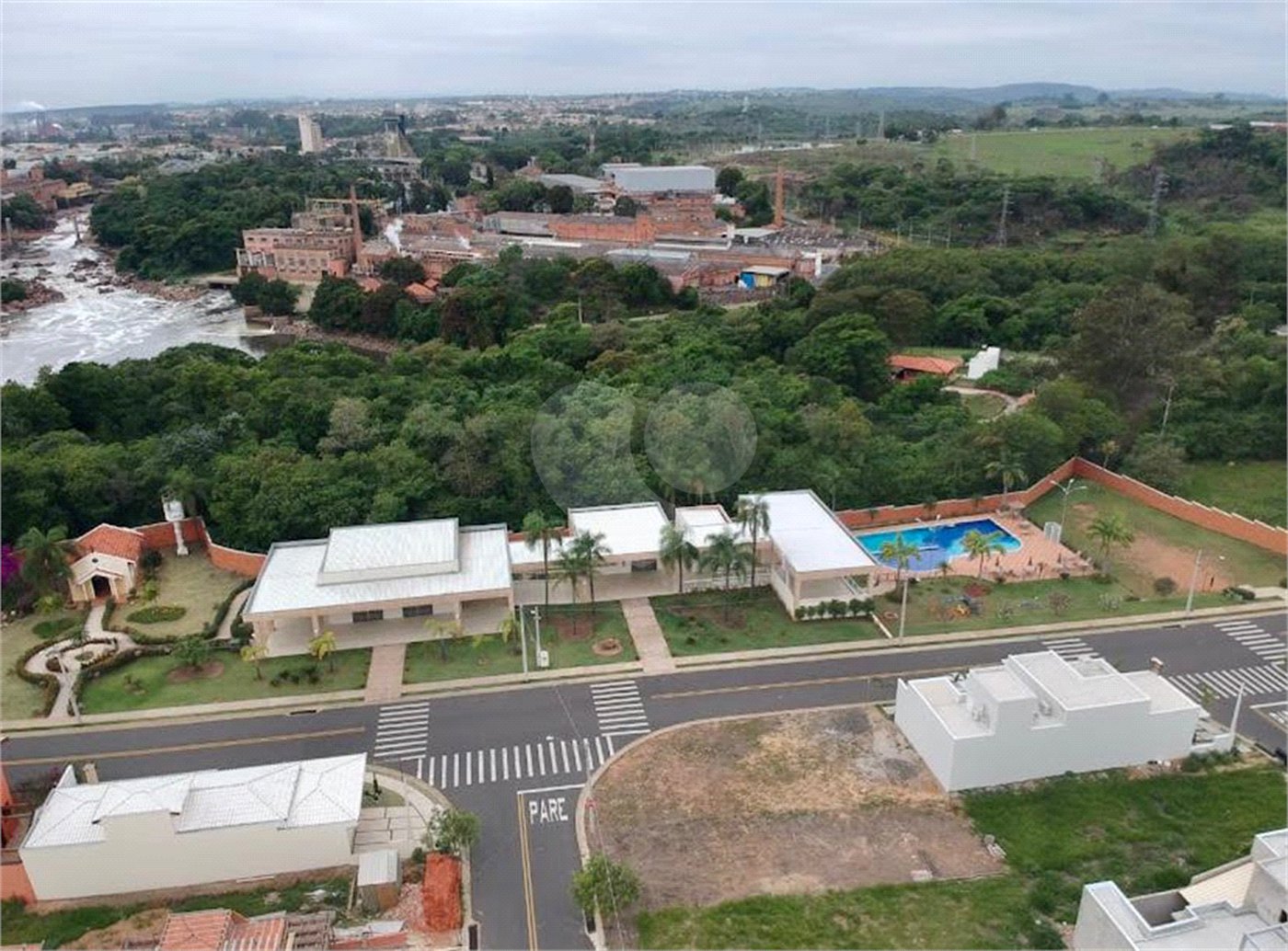 Casa à venda com 3 suítes no condomínio Village Moutonnée, Salto - SP
