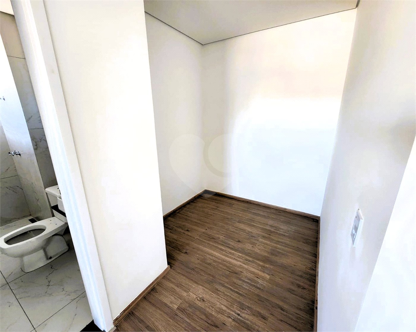 Apartamento à venda ou para alugar com 3 suítes em Vila Lucy, Sorocaba, SP