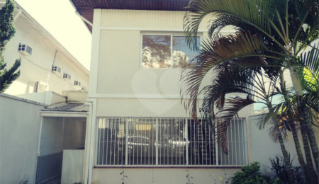 Sobrado à venda com 3 quartos em Granja Julieta, São Paulo, SP