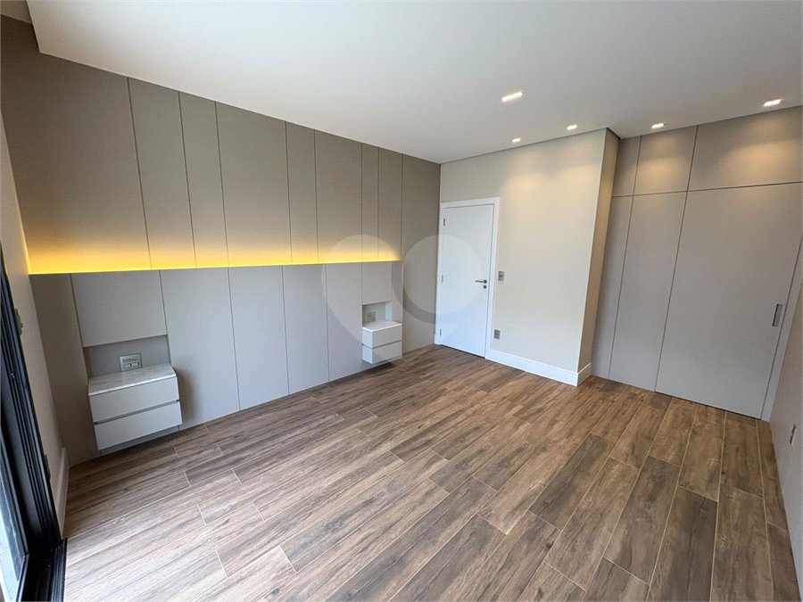 Casa à venda com 4 suítes no condomínio Villa Borghese, Indaiatuba - SP