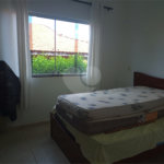 Casa à venda com 4 quartos, sendo 1 suíte,  no condomínio Village da Serra, Araçoiaba da Serra - SP