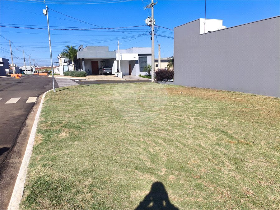Terreno à venda em Residencial Lago dos Ipês, Itapetininga, SP
