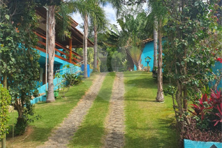 Casa à venda ou para alugar com 4 suítes em Vila Machado, Mairiporã, SP
